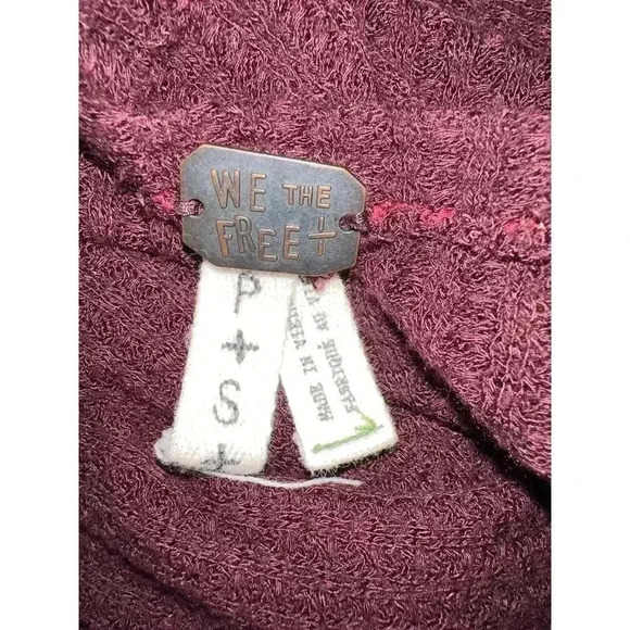 We the free top - Picture 2 of 4